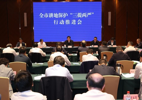 无锡开展耕地保；；；；；ぁ叭崃窖稀毙卸 打造墟落振兴新引擎